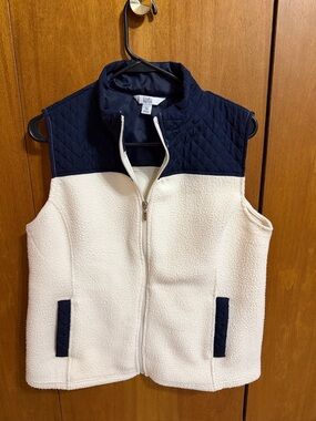 croft & barrow Navy Quilted Yoke with Cream Sherpa Trim Vest